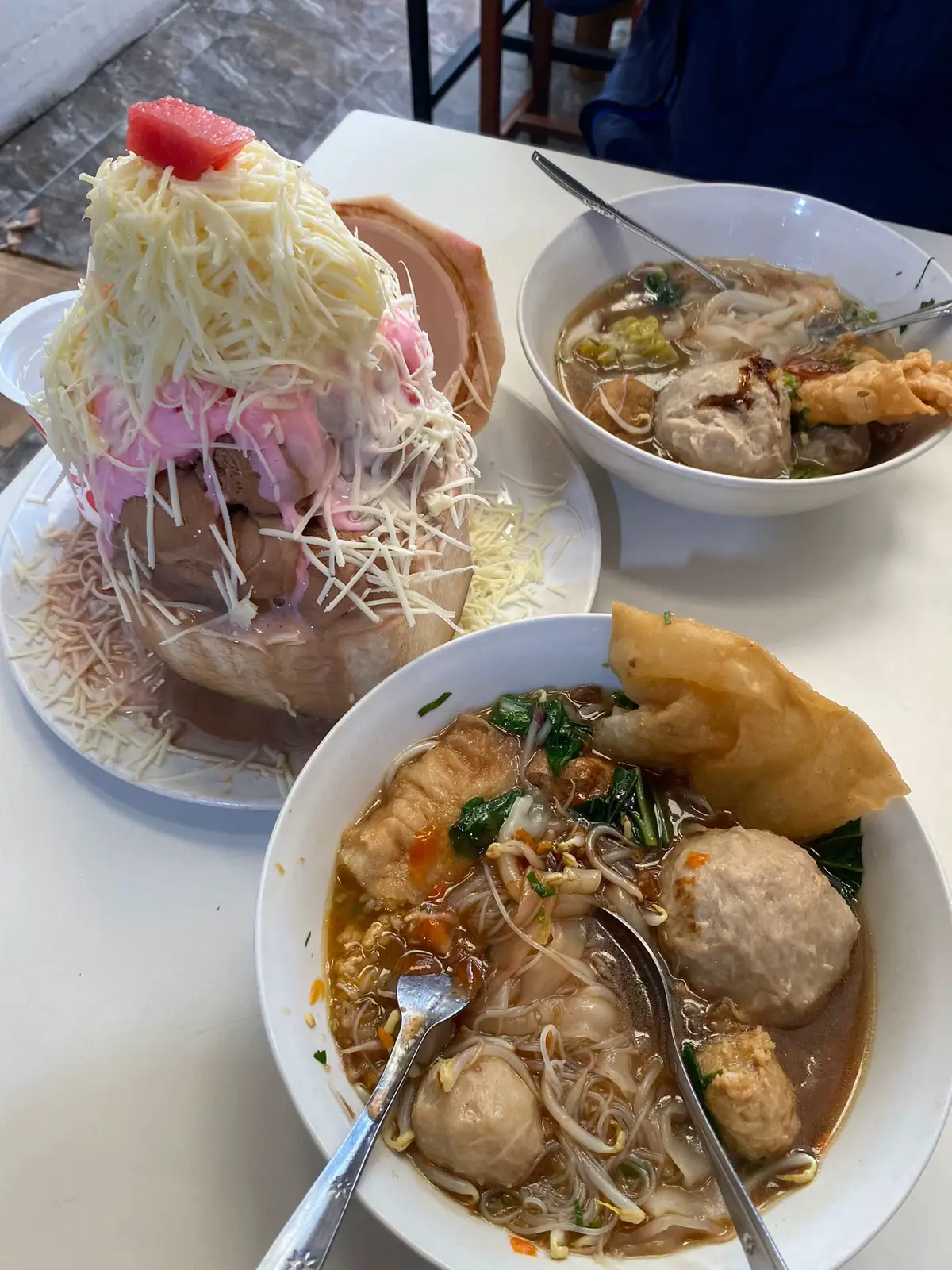 baso sm ice cream kelapanya enak bgt bgt 😋 #jajan #kulinerbogor #basokribobogor #fyp 