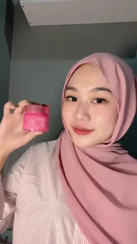sukaa banget bikin glowing sehrian tanpa kusam woii🥰🥰💋😍#favbeauty #favbeautydaycream #fyp #fypage #fypシ゚ 