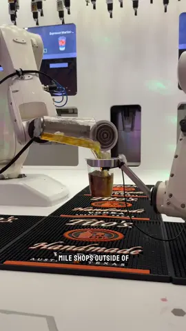 Would you order a cocktail from a robot? 🤔 Only at the Tipsy Robot in Vegas! #vegas #vegastok #fyp 