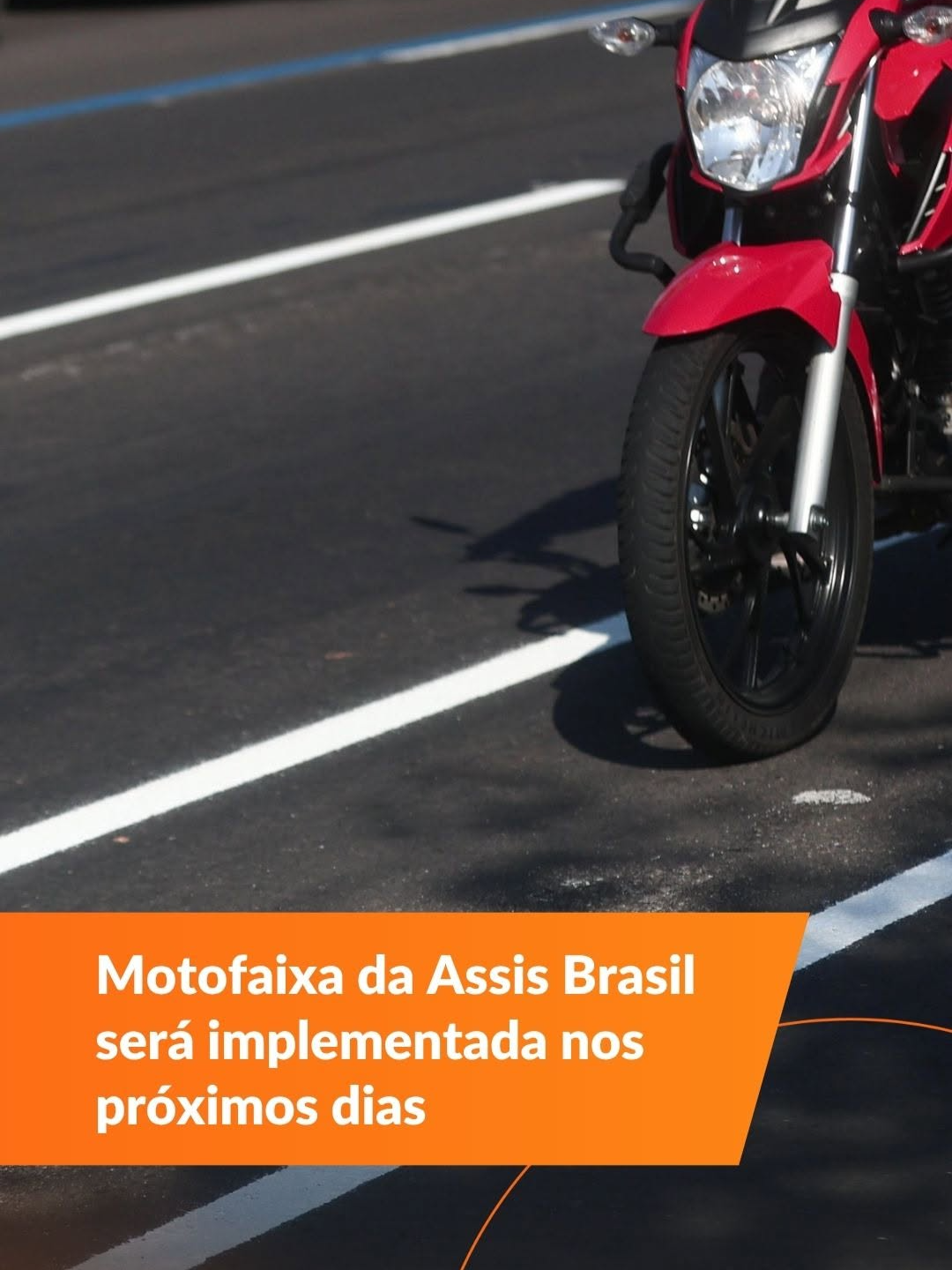 NOVIDADE NO TRÂNSITO 🚦Após a aprovação do governo federal, a motofaixa da Avenida Assis Brasil, em Porto Alegre, deverá ser implementada nos próximos dias, a depender das condições climáticas. Na melhor hipótese, o espaço deve estar pronto entre sete e 10 dias, segundo a prefeitura. O repórter Guilherme Milman conversou com o diretor operacional da EPTC, Carlos Pires, para compreender como será o funcionamento da via. Assista! ▶️ Oferecimento: Grupo Via Porto e @barrashoppingsul
