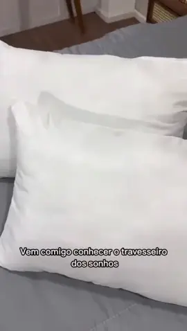 4 Travesseiros de Fibra Mista, super macios, tamanho grande, com anti-ácaro e revestimento TNT! 🛏️✨ Transforme suas noites de sono em puro conforto! 😍 💬 Quer garantir o seu? Comenta “EU QUERO” que  eu te envio. 🫶🏻#TravesseiroPerfeito #CasaConforto #SonoDeQualidade