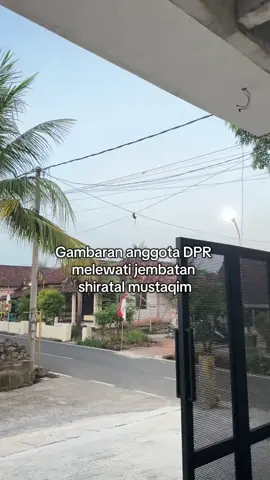 semoga GK di liat sama DPR 🤣🤣