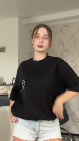 😻 #recommendations #famous #life #vladarud #foryoupage 