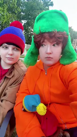 Some South Park shenanigans from QCAC! @dork as Stan #southparkcosplay #kylecosplay #stancosplay 