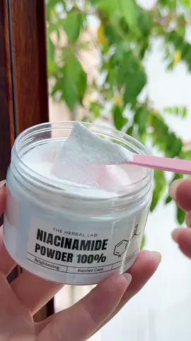 Bột niacinamide có thể mix cùng với lotion hoặc sữa tắm tiện lắm luôn nè #niacinamide #bodycare #bộtniacinamide #theherballab #xuhuong 