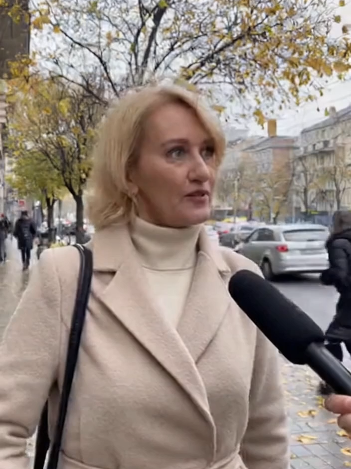 #війна #україна #війнавукраїні #мобілізація #бусифікація #штучнийзелебоба #слуганарода #мобілізаціяукраїна #тцк #зеленський #зсу #славаукраїні #героямслава #армія #вибори #вибори2025 #верховнарада #опитуваннясуми #київ