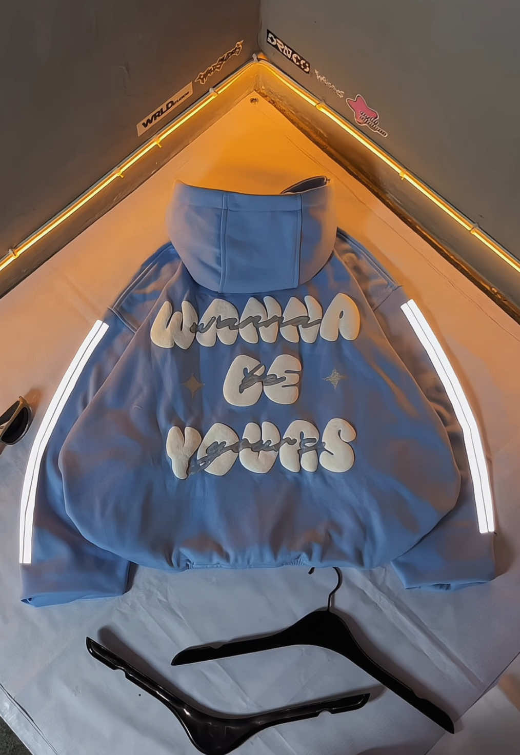 Wanna be yours - hoodie zipper cek out disini yaw 😋 #promoseruweekend #hoodieboxy #hoodiezipper #wannabeyours #AbdisaputraSTORE 