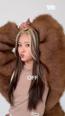 HANA・YURIさんとMAHINAさんのオフショットを公開❤️‍🔥表情管理がさすがの2人でした🌹 #vivi #HANA #YURI #MAHINA  #撮影裏側 