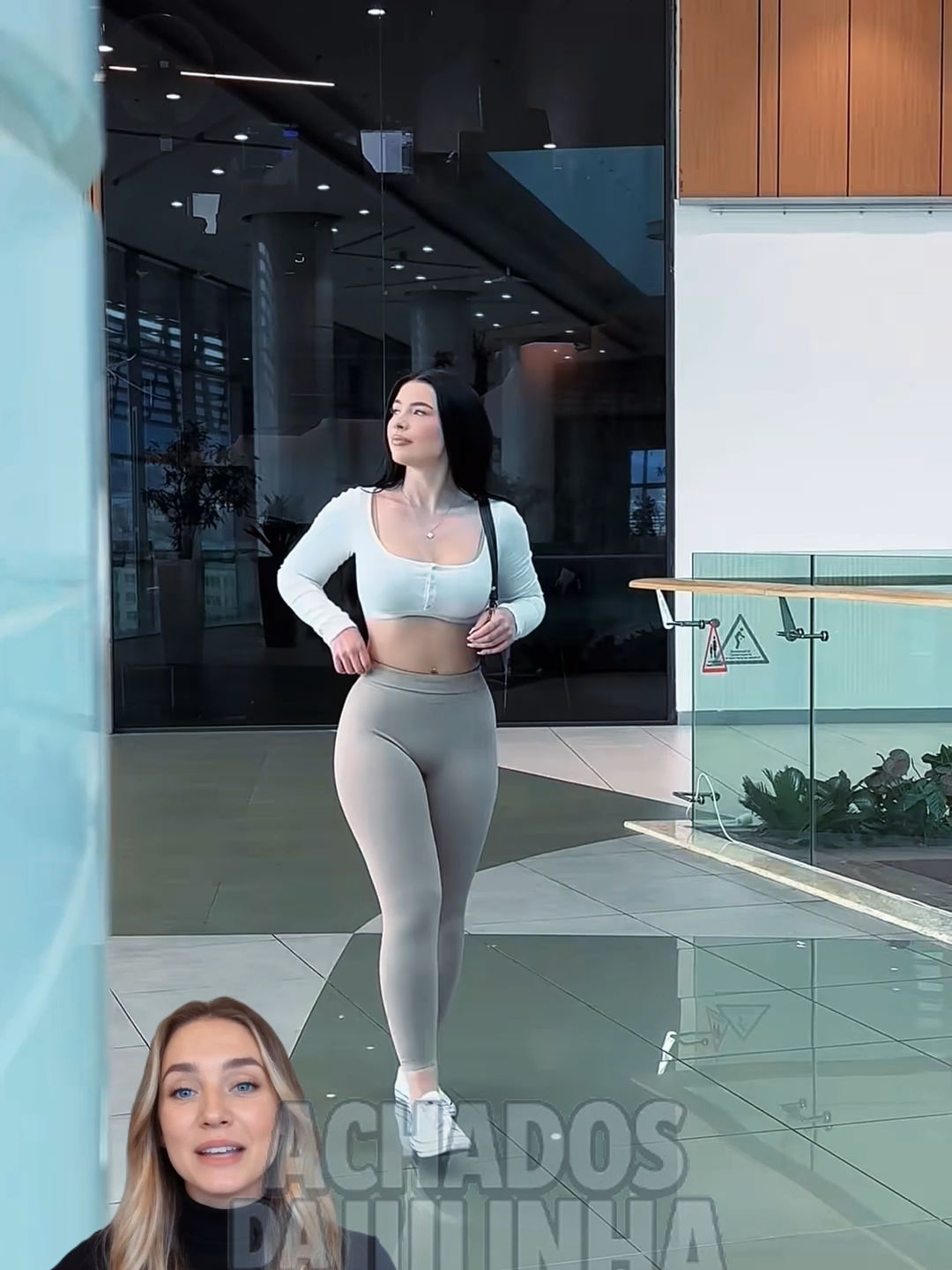 Ideal pra treinar ou montar um look— veste bem, não aperta e valoriza seu corpo. Tecido firme, confortável e que valoriza o corpo sem marcar. #leggings #academia #Fitness #autoestima