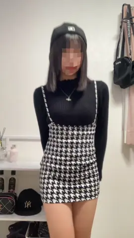 デストロイヤーモード発動 この服可愛いのにスカート短すぎた なんかこの服きたらおなかぽっこりなってんのバレる さいごばりテキトーなんやけど