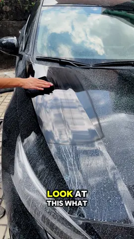 #carwax #cars #carcoating #tiktokshop #carcare you onlyneed this to make your car have a new shine even your have aold car