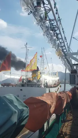 Hai feng long 6 sama fu yuan yu 7606 udah pada pergi tandanya sinyal bakal hilang komunikasi😇 #cumiperu #tegalpride