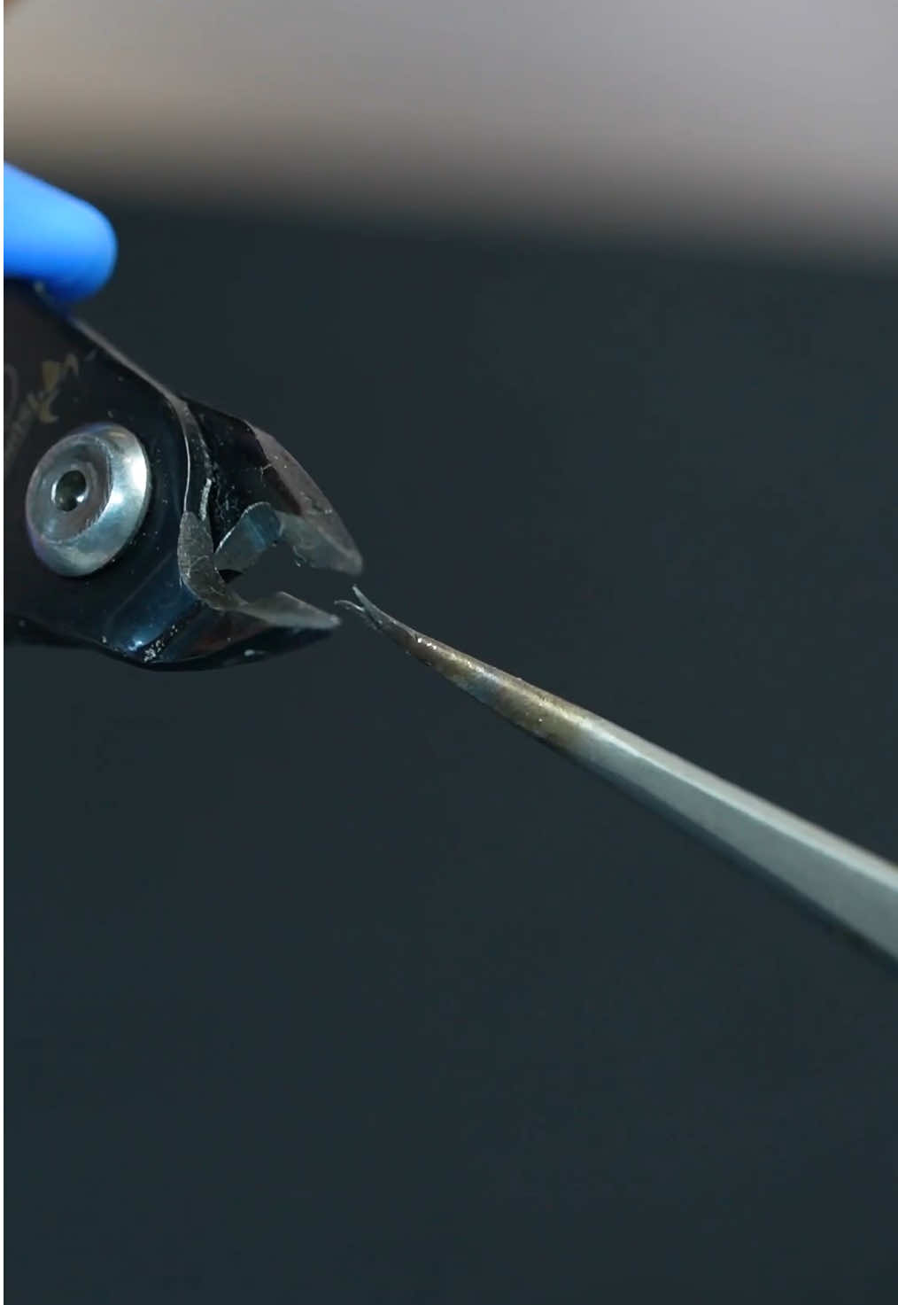How can a pair of unusable tweezers be brought back to life? #rabbitfix #repair  
