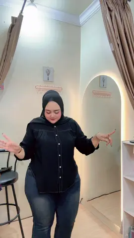 #kemeja #kemeja #kemejaoversize #outfitinspiration #fypppppppppppppp 