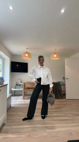Mama’s out out!! HOW THE HELL DID THIS HAPPEN???, I am off to the BRITISH PODCAST AWARDS, As the @Secret Mum Club is in the running……IM SORRY WHAT!!! 🥹💕🥰
