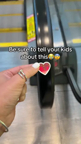 The fact that you need to wash your hands! Stay safe😭😭😨  #cleaning #momhacks  #escalator #safety #dirty  