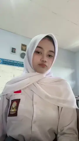 #berandatiktok #jj #velocity #cantik #trnding #fyp #smkveteran1sukoharjo 