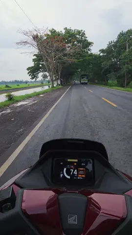 Abis nyuci banget ini loooh.. tapi dah gerimis aja 😭 #pcx  #pcx160  #pcx160ล้อ17แต่งสวย  #pcxroadsync2025  #honda