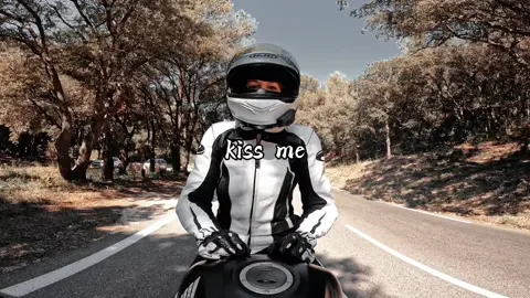 C'est pourtant clair non ✨️ #moto #motarde #cbr #honda #bikersforbikers 