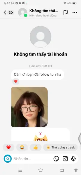 ý là nó còn nhỏ ý xong nó lấy ảnh bẹp bẹp gửi cho t nó bảo mặt của nó,xong nó sợ,rén chặn t luôn😇🥰