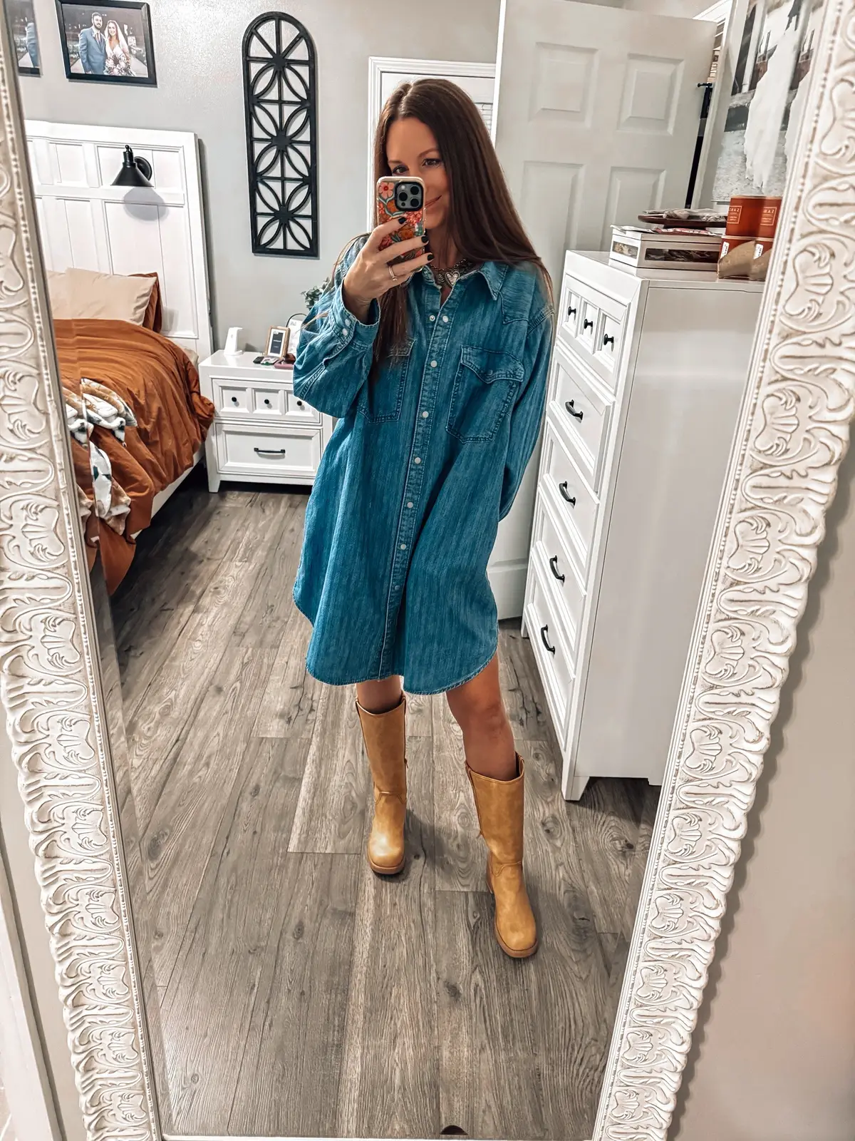 Finding magic in the mundane. 🍂 #OOTD #OutfitInspo #StyleInspo #LookOfTheDay #falloutfitinspo 