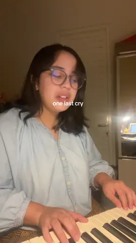 lagu tergalau sepanjang masa 🙏🏻 one last cry - brian mcknight  . . . #onelastcry #brianmcknight 