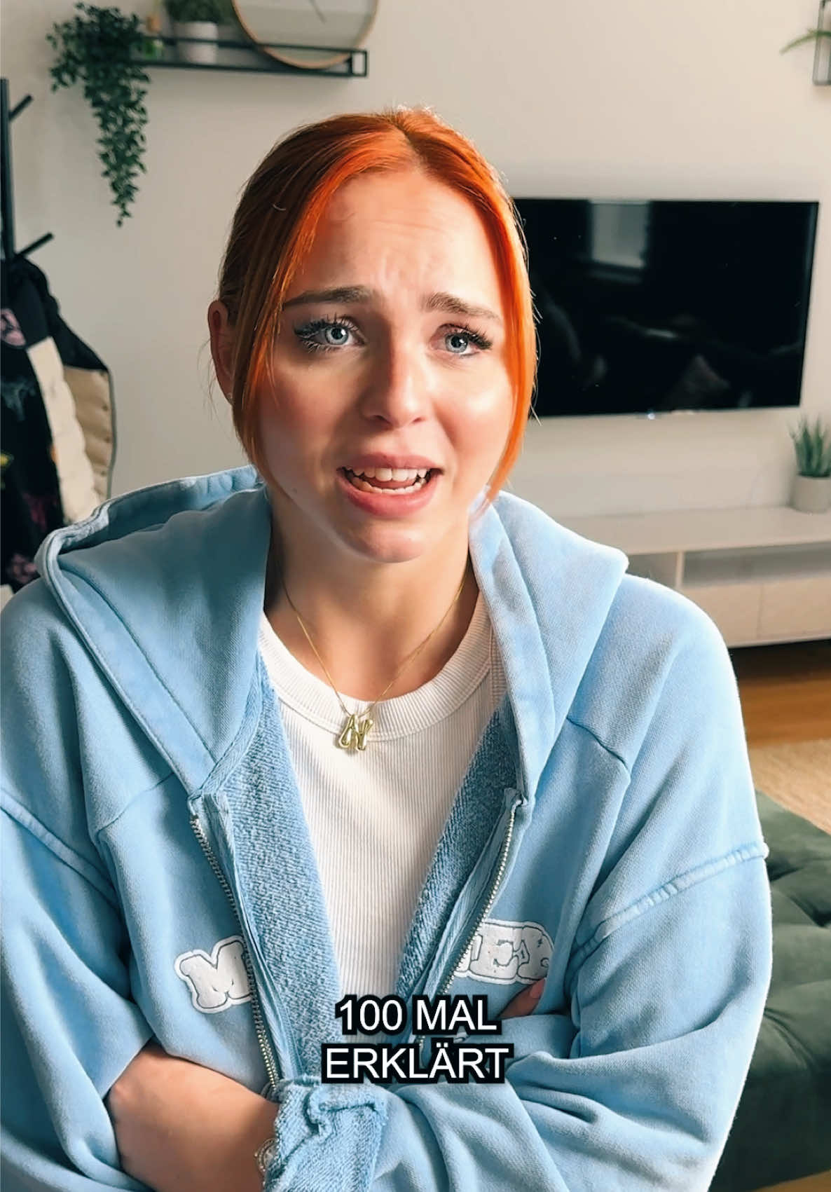 Heute um 23:59Uhr erscheint endlich „Viel zu Viel“ auf allen Plattformen habibis 😍🙏🏽 habt ihr Bock auf den Song? #fy #viral #foryou @Nika🦋 