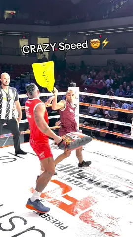 We still can’t believe the speed of both Leo Carvalho and @Uly MONSTER Diaz … incredible sequence during @Hush. Presents Pillow Fight Championship🤯🔥💪 #fight #sports #pillow #mma #boxing 
