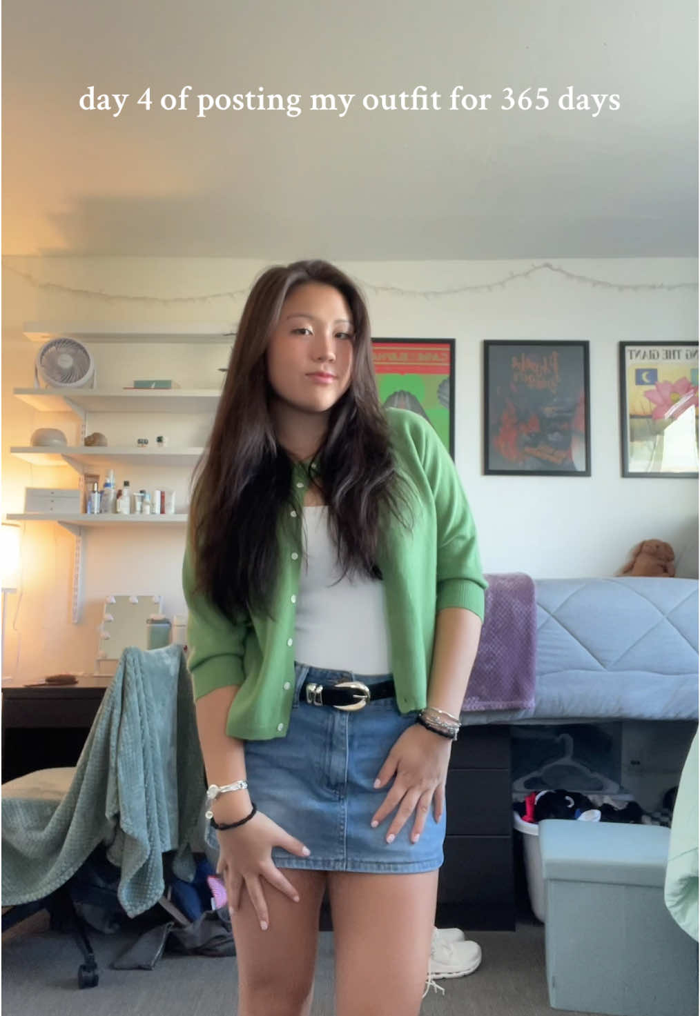 ootd!! trying to add a lil pop of color to the fit! #OOTD #collegelife #fitchecks