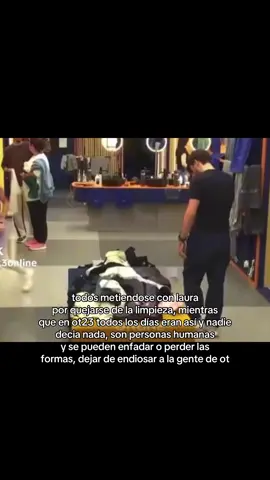 pero claro se critica porque es  laura y a la gente le ha dado por ella  si olivia se hubiera quejado, no pasaría nada #operaciontriunfo #ot2025 #lauraot #viral #fyp 