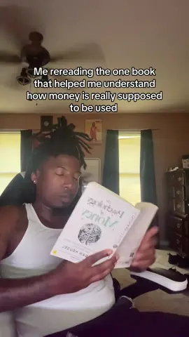 gotta start reading more books😯 #fyp #viral #camstrokes #tiktokshop #psychologyofmoney 