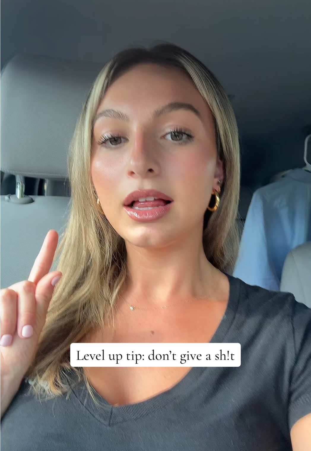 Simple as that my babes 🤭 #advice #adviceforgirls #advicetok #levelup #glowuptips 