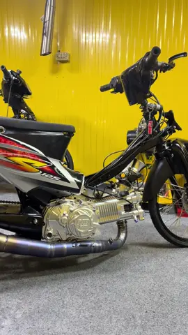 จะมาบลูลี่อะไรกับคนขับเวฟแบบพวกผม🥷🖤🫶🏻#อาเฮียหลี  #เต้ยลํานารายน์ #เบ้นส์พงศ์เทพ #SOLE #อู่ช่างรักษ์🚀 #เสี่ยอึ่งปลาสด🐟 #สบ_ลพบุรี #ปุงเบ้าซิ่งpbs 