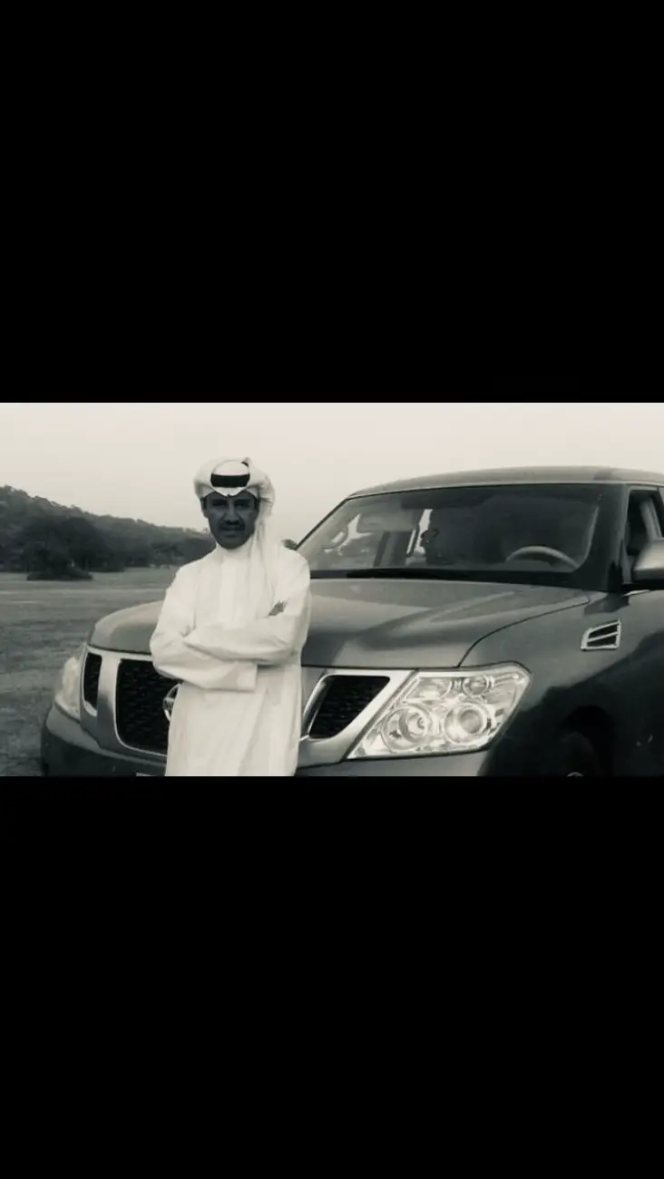 ليت الليالي عن غرامي نهتني  ولا بدا زرع الامل منك هيفه ﻿  والا انها في غايتي خيرتني واختار انا مرباع قلبي وصيفه خل جيوشه بالمحبه غزتني  وانا اسير للعيون العفيفه  اغلى هجوس طول الايام جتني  ماكل هجوس اللي تجيني بطيفه الماضيات بغيبها ما انصفتني  والمقبلات ارجي عدلها خريفه - #خالد_عبدالرحمن #greenscreen #3 