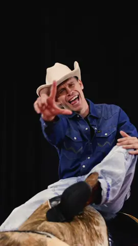 save a horse @Montana Boyz @Whitney Leavitt @DemiLucyMay 