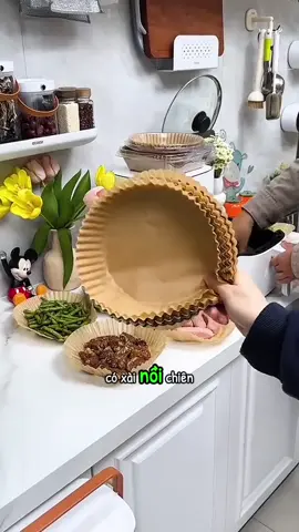 Giấy nến lót nồi chiên không dầu #giaynenchonoichien #giaynenlotnoichienkhongdau #tiemcuachang #changngoxaykenh #giadungtienich 