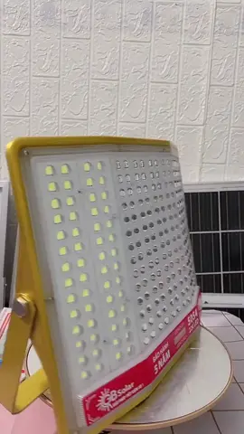 Đèn năng lượng mặt trời mắt ngọc Global Solar có 224 led, sáng hơn gấp 3 lần. Bảo hành 5 năm, yên tâm sử dụng!