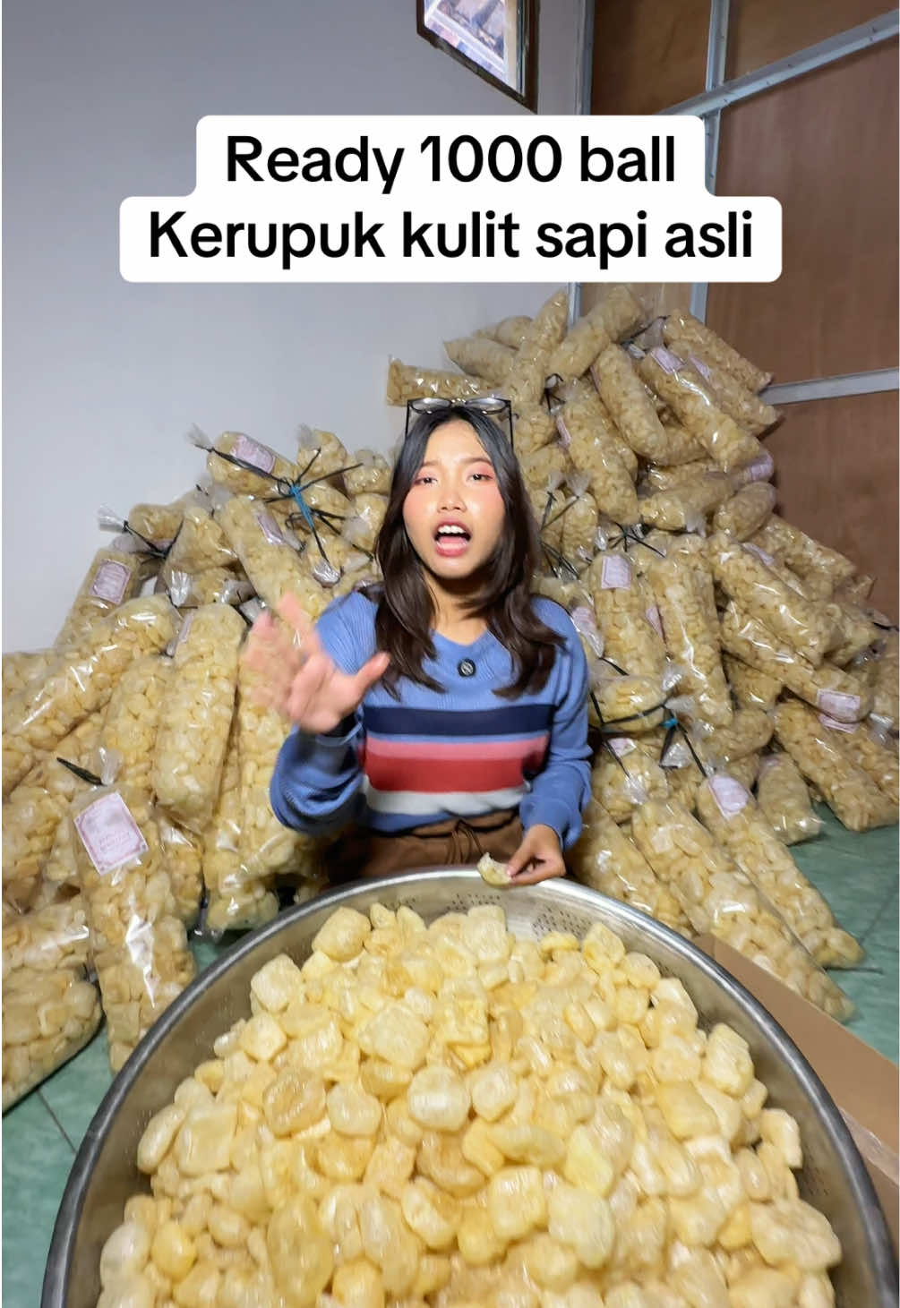 Kerupuk kulit murah cuma 32ribuan aja 🥰 #kerupukkulit 