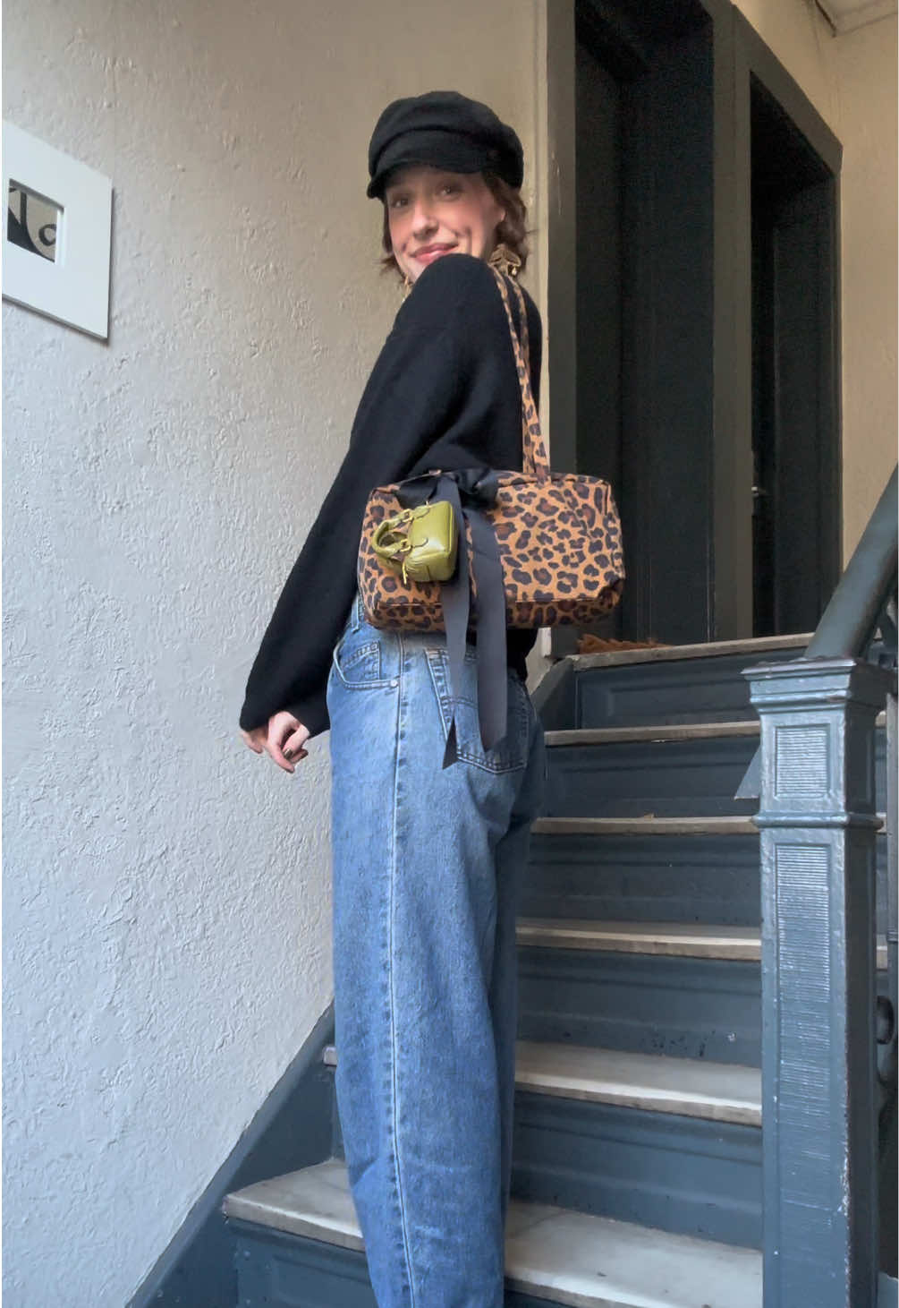 happy october!🎃🦇 can you tell it’s my first time wearing this hat? #OOTD #fitcheck #nycstyle #outfits #whatiwore