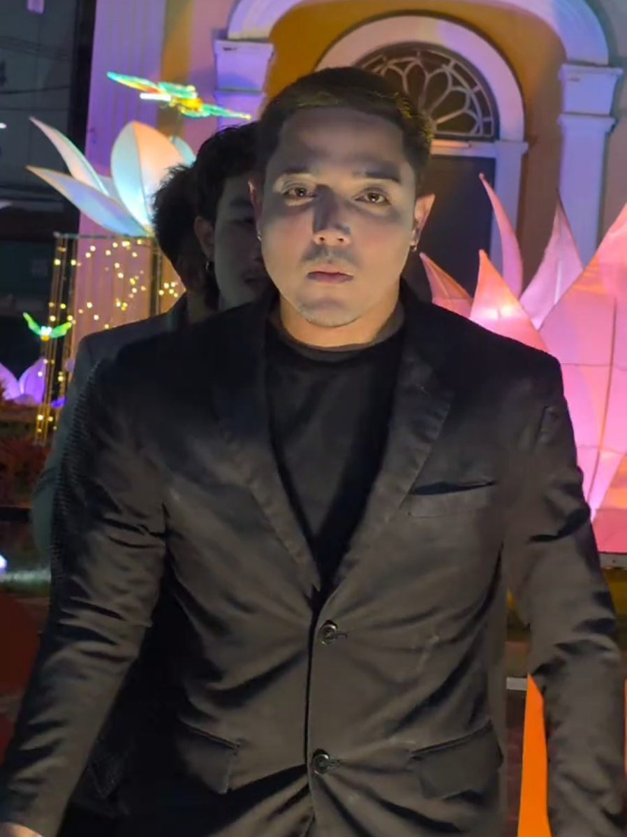 บอยเเบนด์ 😎 #วัยรุ่นเขมร #เขมร #cambodia🇰🇭 #กัมพูชา #หรั่งเเหลงใต้  @อาร์ @ร้านดำเมืองทอง @รีวิวภูเก็ต @FATTRAVEL 