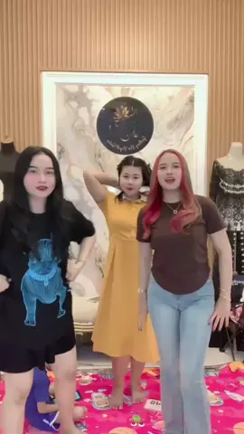 kalian para ciwi ciwi yg masih ragu buat ngewarnain rambut,cus langsung ke@ny salon..aku jamin ga bakal ngecewain kamu🫵🏻🥰