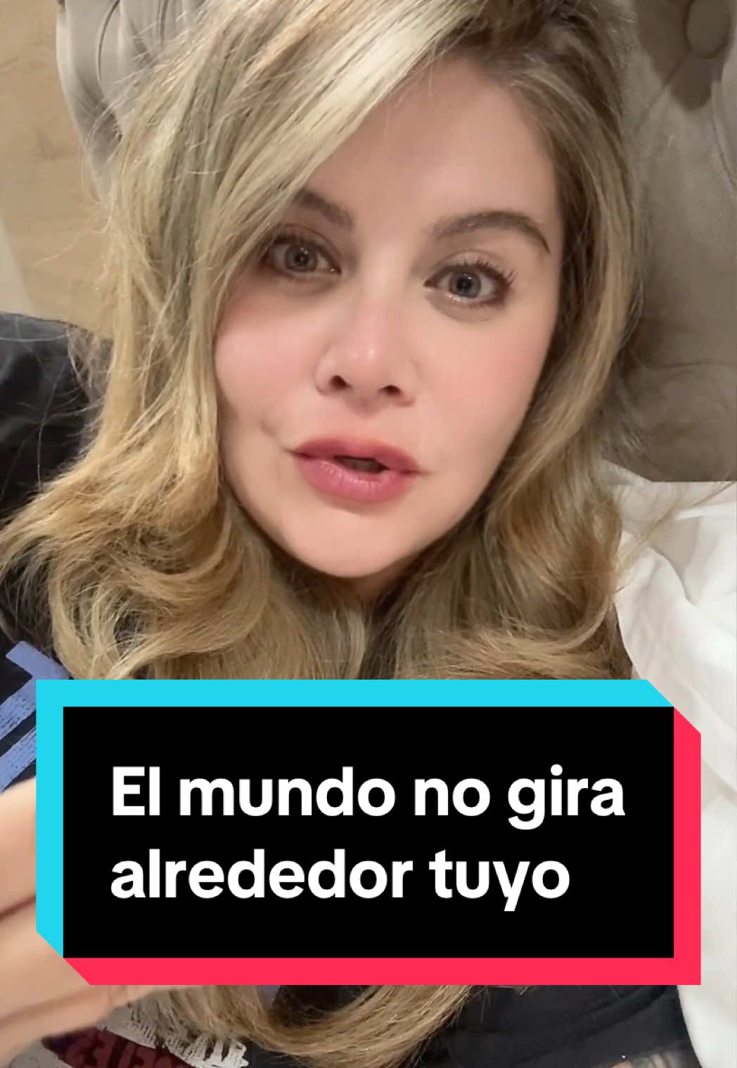 Respuesta a @🎀NAYA FÁCIL 🎀 El mundo no gira en torno a ti, pero sí creo que los chilenos debemos portarnos bien en el extranjero, dejando una buena imagen de nuestro país. #chilenosporelmundo #viajera 