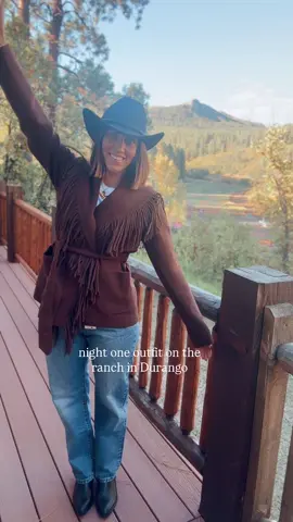 Ranch look!! 🐴🤎👢 #RanchLife #Colorado #Durango #ColoradoTrailsRanch #Western #CountryStyle #Cowgirl #FarmLife 