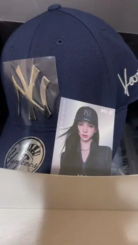 MLB×Karina unboxing 🥹🫶🏻 @aespa official @MLB  #MLB #aespa #karina #fyp #mlbkorea 