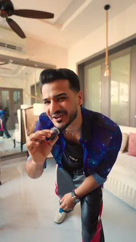 From beard to body all sorted with just ONE tool. Trim, edge, and shave with Philips OneBlade Face + Body - QP2824/10 @Philips Personal Care  #OneBlade #PhilipsOneBlade #SafeShave 