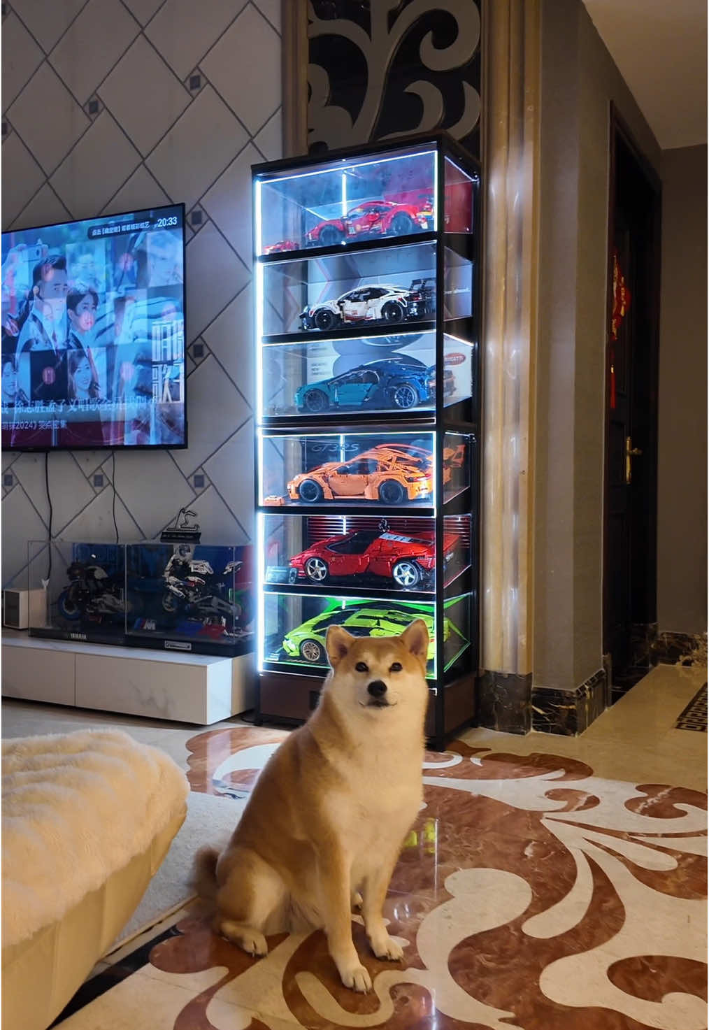 Take your space to the next level with a well-designed LEGO display. It's the ultimate statement piece! 🫵 #LEGOlover #DIYDecor #CreativeHome #ShowYouBricks #jwoodesign #legodisplaycase #legodisplaycase 