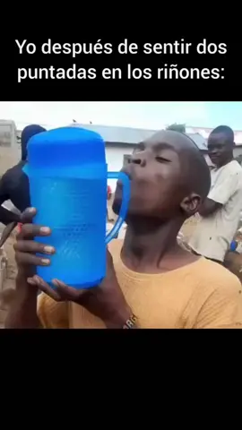 yo despues de que claudia pusiera impuestos a la Coca-Cola 😆😅😂