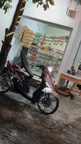 Tabokan akrilik❌ Tabokan oc✅😭 Jangan di coba motor gua ga buat becek becekan🤣 #miojustin #miosporty 