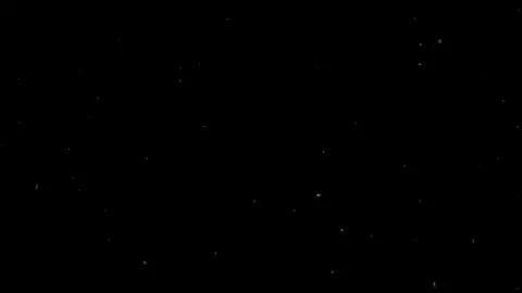 وَٱلَّذِینَ هُمۡ عَلَىٰ صَلَوَ ٰ⁠تِهِمۡ یُحَافِظ‍ُ‍ونَ... 🤍🌷 #راحه_نفسيه #قرآن #محمد_اللحيدان  #سورة_المؤمنون 