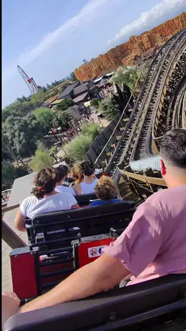 Stampida Wooden Dueling-Coaster @portaventuraworld  #stampida #portaventura #salou #spain #woodencoaster #cci #kumbak #achterbahn #rollercoaster #freizeitpark #themepark #amusementpark #amusement #coaster #onride #pov #coastertoaster